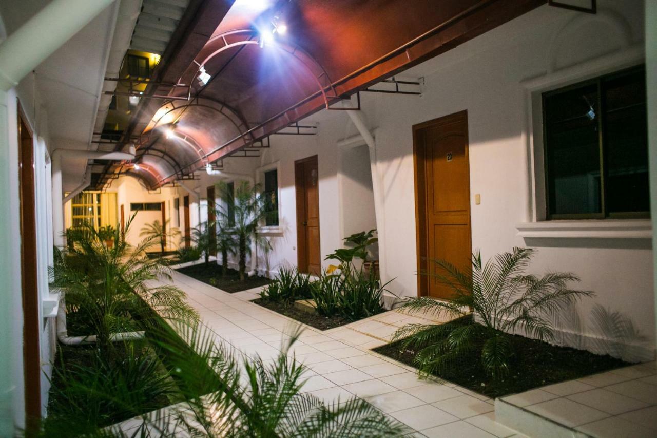 Provincia Santo Domingo Hotel Managua Exterior photo