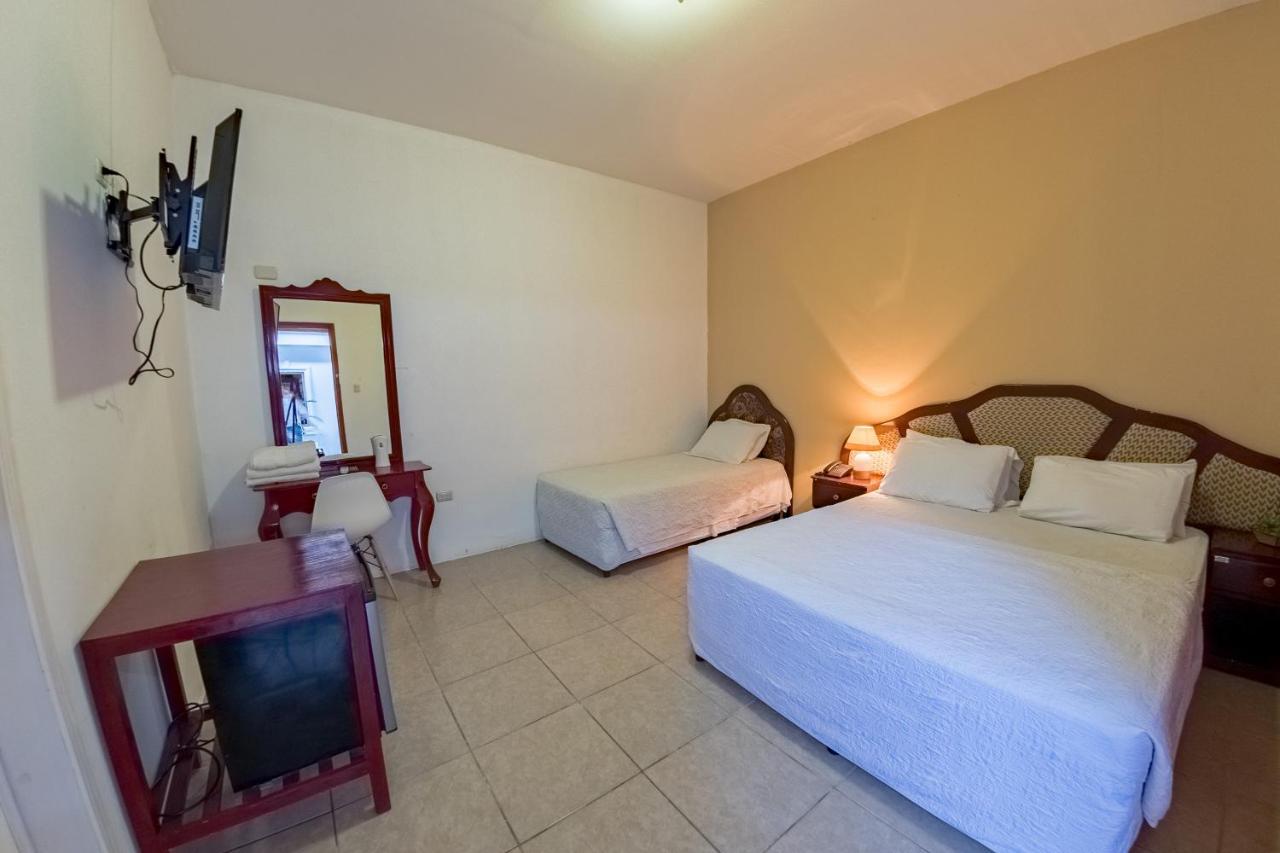 Provincia Santo Domingo Hotel Managua Exterior photo