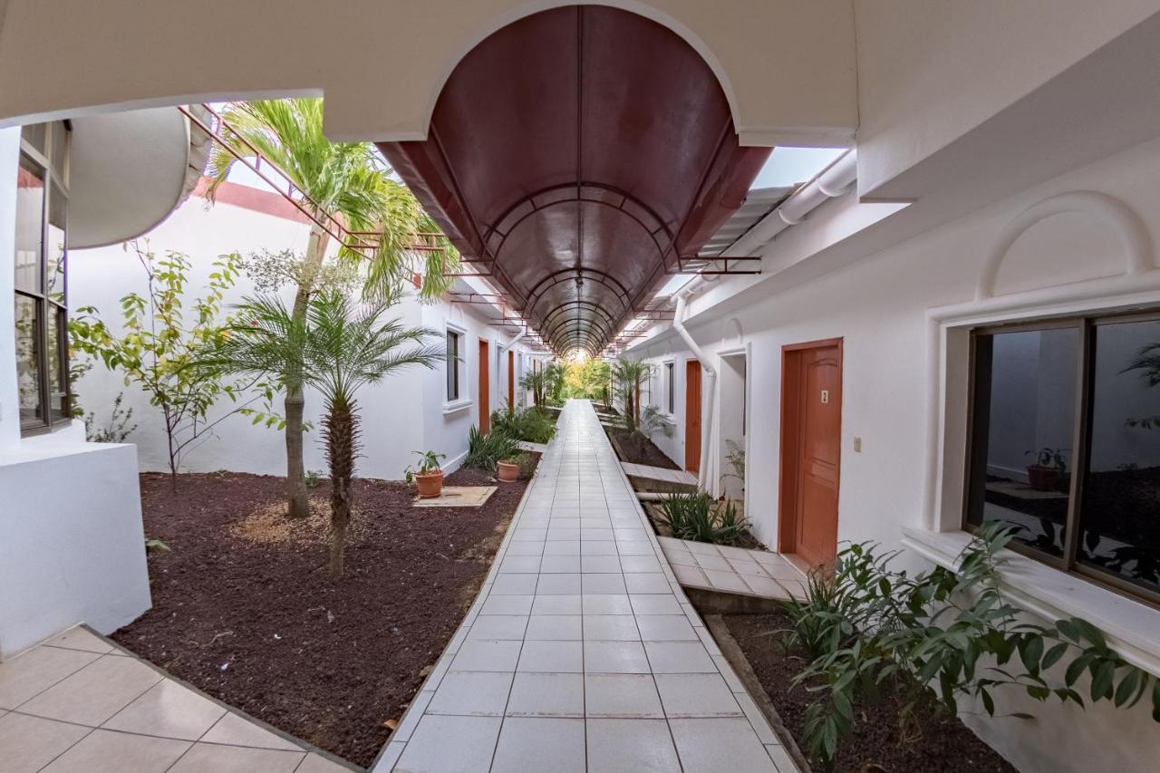 Provincia Santo Domingo Hotel Managua Exterior photo